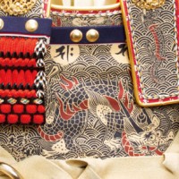 広島　厳島社所蔵　重要文化財　黒韋威肩紅の大鎧模写　　 三分之一　鎧飾り