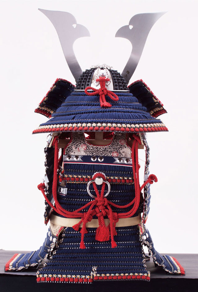 五月人形・国宝模写　愛媛 大山祇神社所蔵　紫糸威大鎧飾り Ｎｏ３２１Ｋ　大鎧の背面