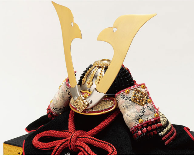 五月人形・五月人形・山梨　菅田天神社所蔵　国宝模写 小桜韋黄辺威之兜 平台飾り　Ｎｏ３１１-Ｄ　兜本体