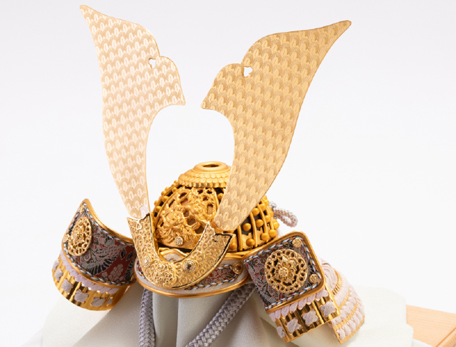 五月人形・天賦之兜飾り 華セット 3996 兜本体