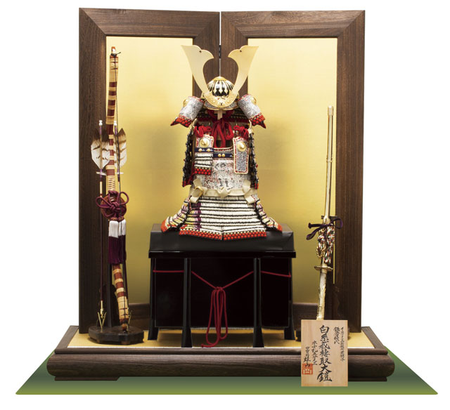 五月人形・白糸威褄取の大鎧　五分の二模写鎧　メトロポリタン美術館所蔵(アメリカ)