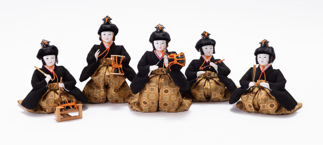 雛人形・京十番親王芥子官女・五人囃子付焼桐三段飾りセット　Ｎｏ３０１０Ｃ　五人囃子の衣装とお顔