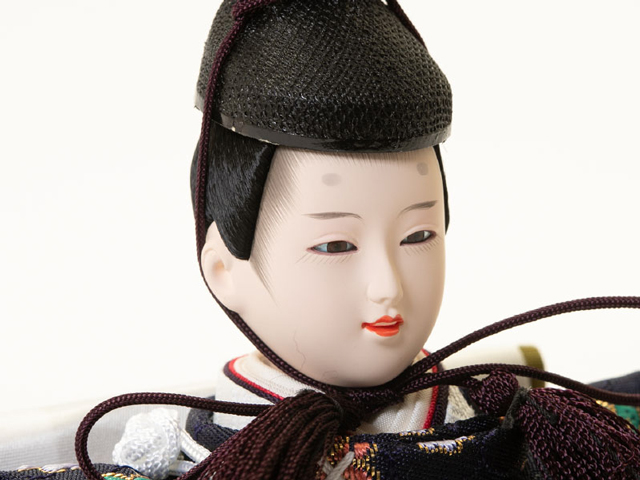 雛人形・京十一番親王柳官女付焼桐収納飾りＮｏ１０１９セット　男雛のお顔