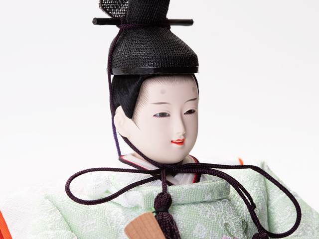 雛人形・京十一番親王白木桐収納飾りＮｏ１０２２Ｂセット　男雛のお顔