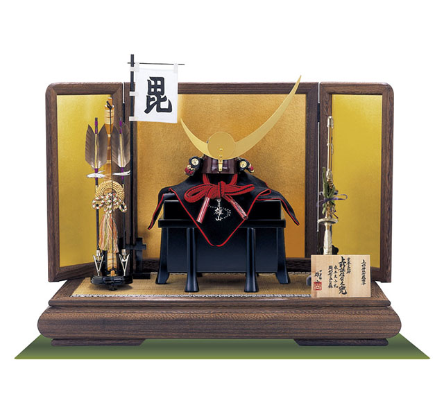 五月人形・戦国武将鎧兜　上杉神社蔵　山形県文化財紫糸縅具足模写兜飾りＮｏ３１３１