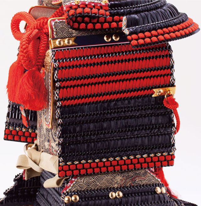 五月人形・　厳島社所蔵　重要文化財　黒韋威肩紅の大鎧模写　鎧飾り Ｎｏ３２１Ｉ　大鎧の大袖