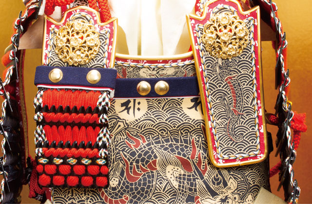 五月人形・　厳島社所蔵　重要文化財　黒韋威肩紅の大鎧模写　鎧飾り Ｎｏ３２１Ｉ　大鎧の弦走り