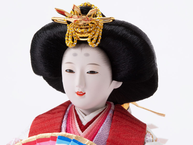 雛人形・京十三番塗り桐平台親王飾りＮｏ１４０６　女雛のお顔