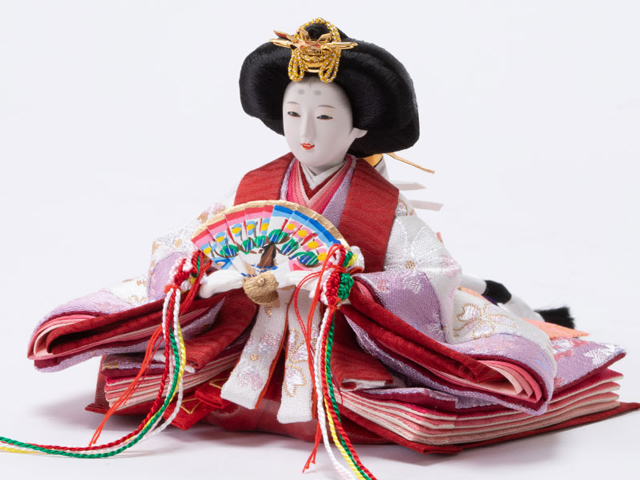 雛人形・京十三番塗り桐平台親王飾りＮｏ１４０６　女雛のお顔と衣装