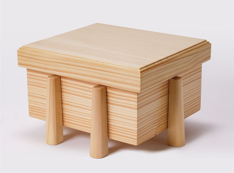 五月人形・天賦之兜　大地セット　鈴甲子 雄山作 Ｎｏ３９９５A 　兜を収める唐櫃