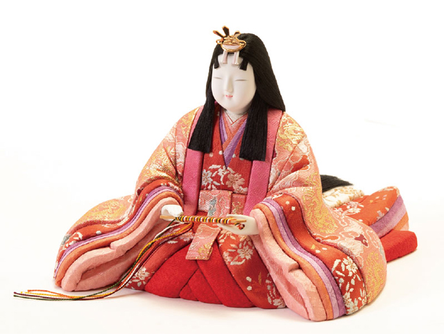 雛人形・木目込人形 真多呂作　親王平台飾り 高雄雛　Ｎｏ１２６７　女雛のお顔と衣装